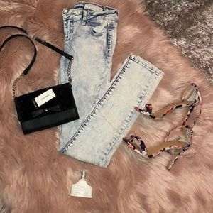 Super Sexy Love Culture Jeans ♥️💋